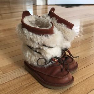 Moccasin style UGGs!